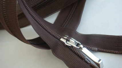 三力拉鏈 品質鑄就品牌，匠心連通世界